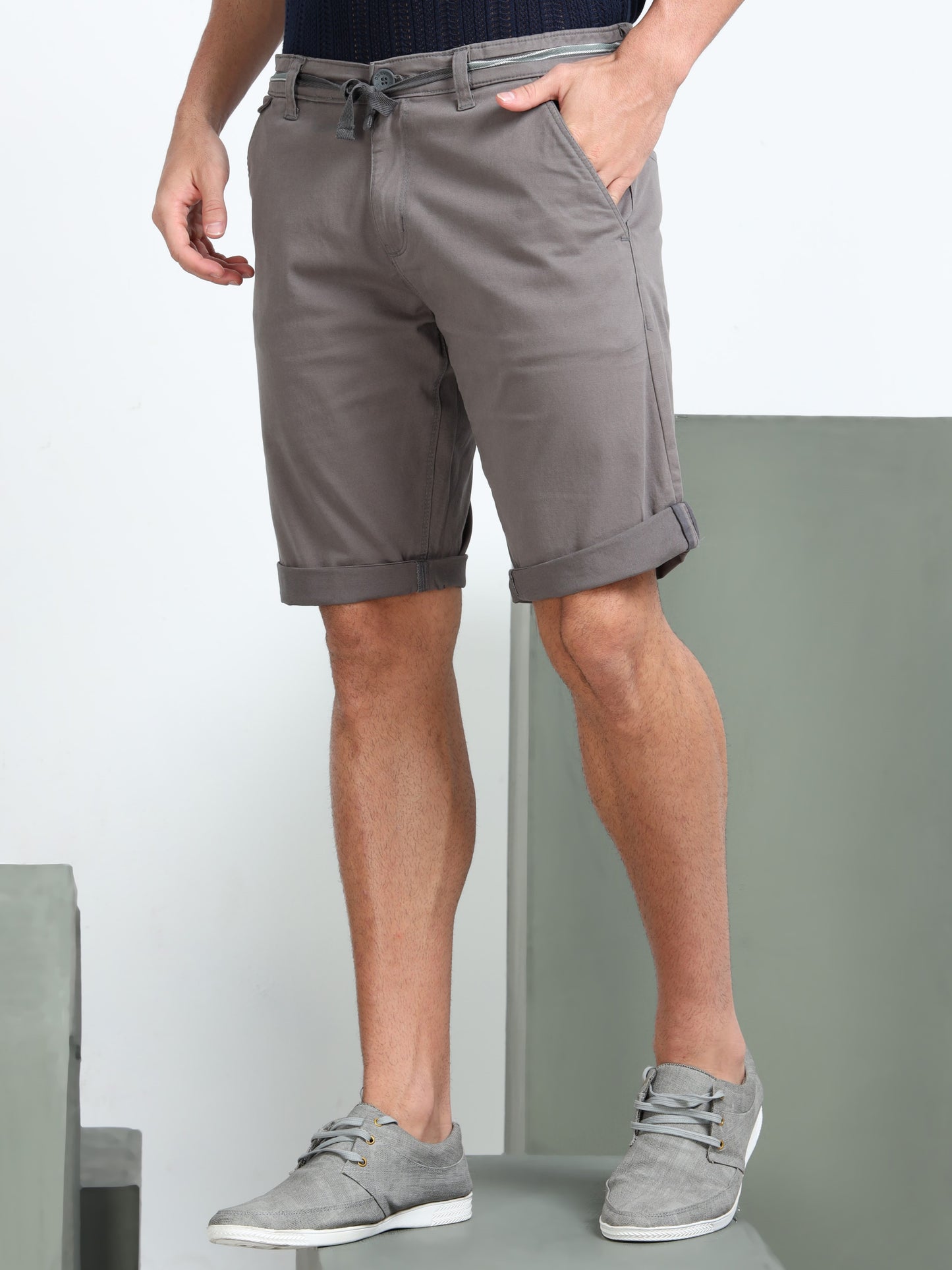 Men's Green Solid Cotton Lycra Mid-Rise Casual Shorts