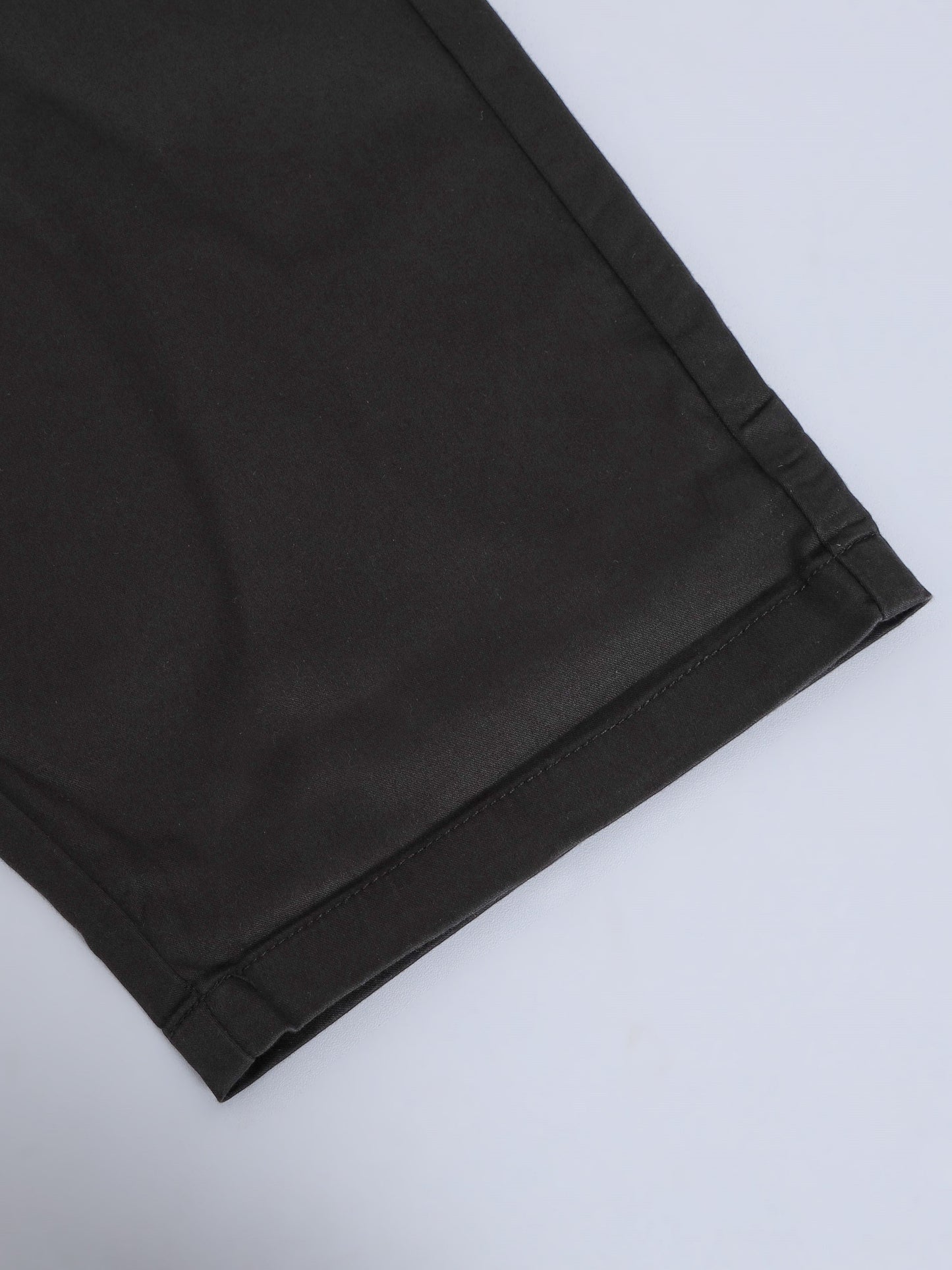 Solid Mid Rise Olive Casual Shorts