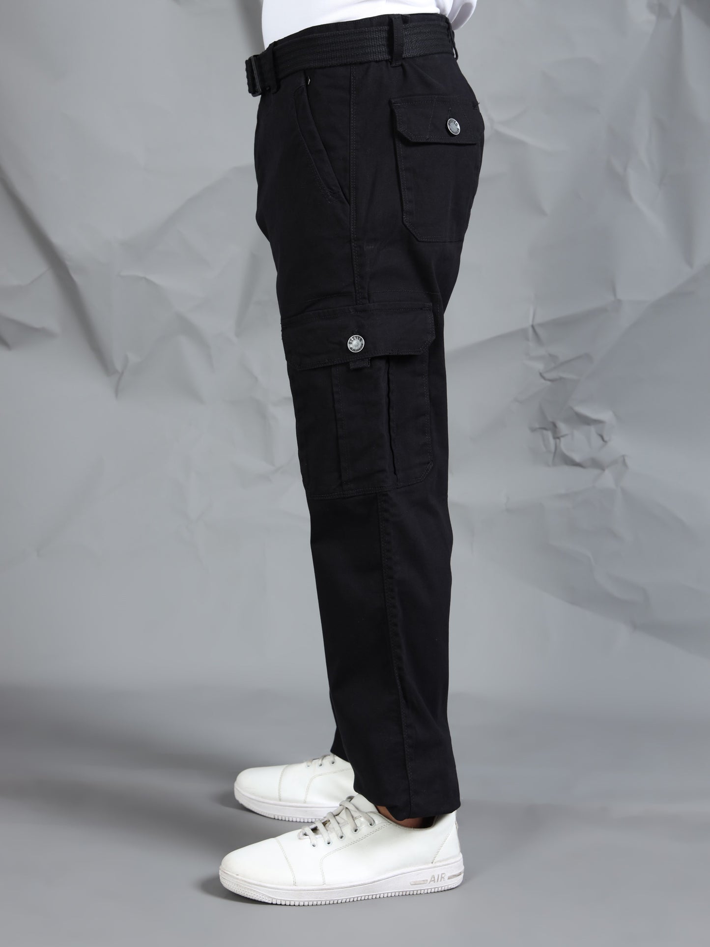 Men Black Cargo Pockets Pant