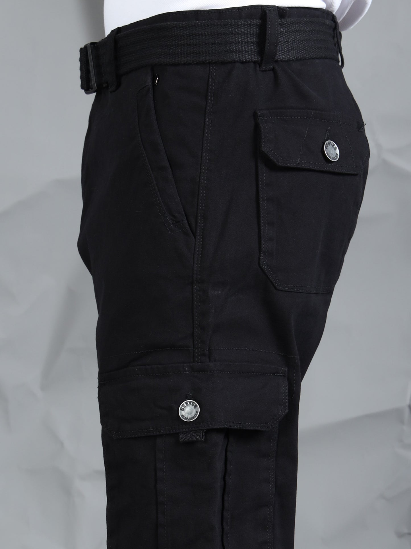 Men Black Cargo Pockets Pant