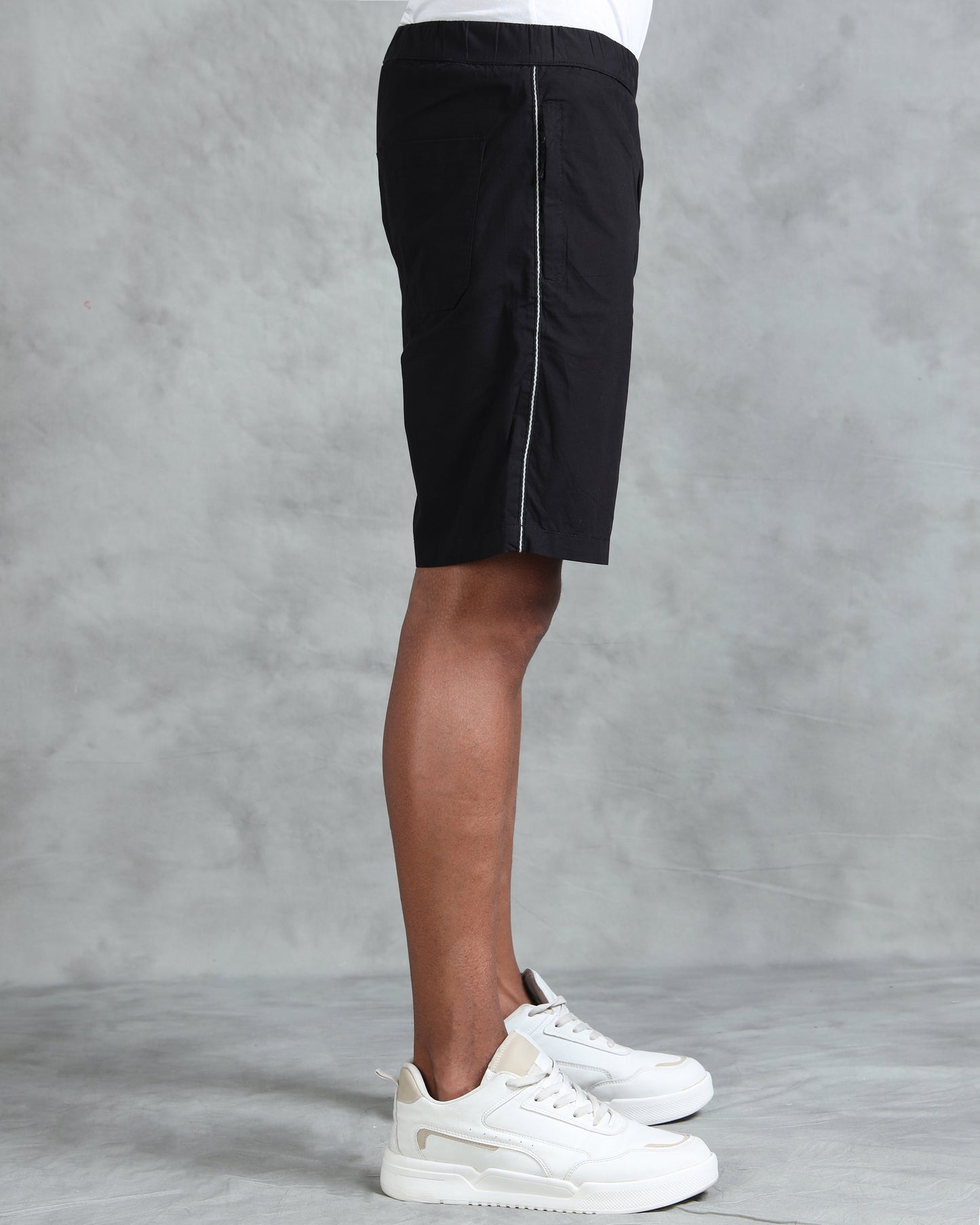 Solid Men Black Regular Shorts
