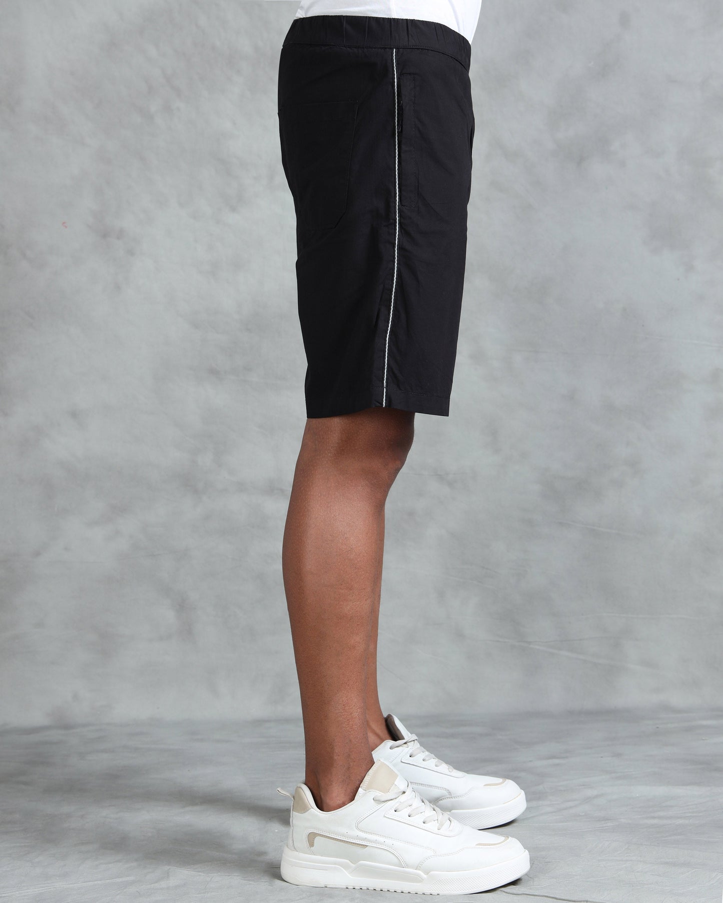 Solid Men Black Regular Shorts