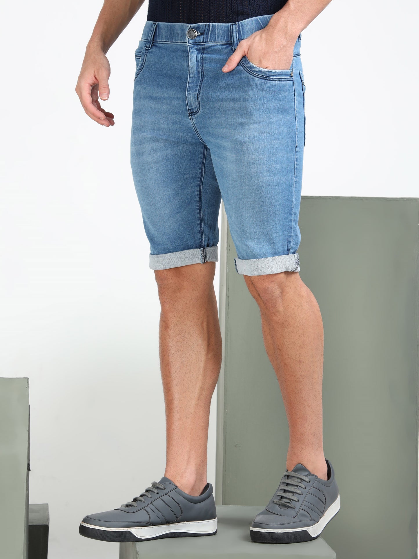 Men’s Washed Cotton Lycra Mid-Rise Denim Casual Shorts