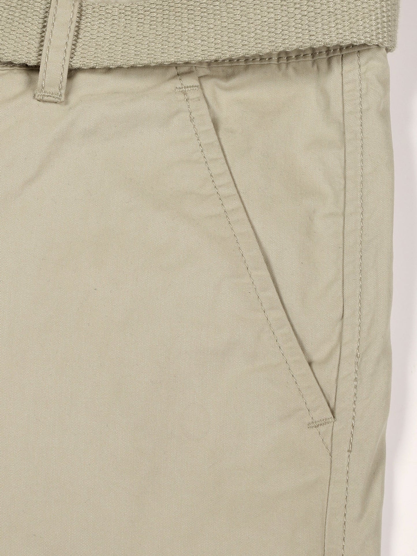 Pista Regular Fit Solid Shorts With Belt