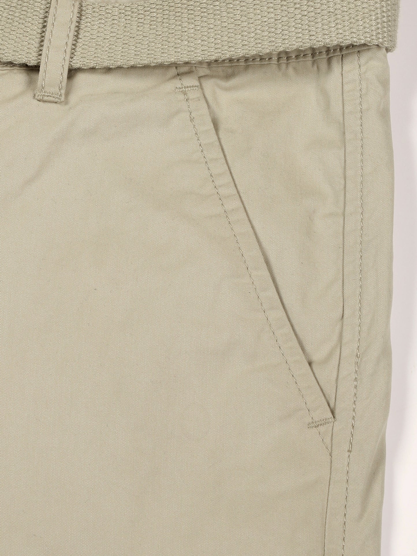 Pista Regular Fit Solid Shorts With Belt
