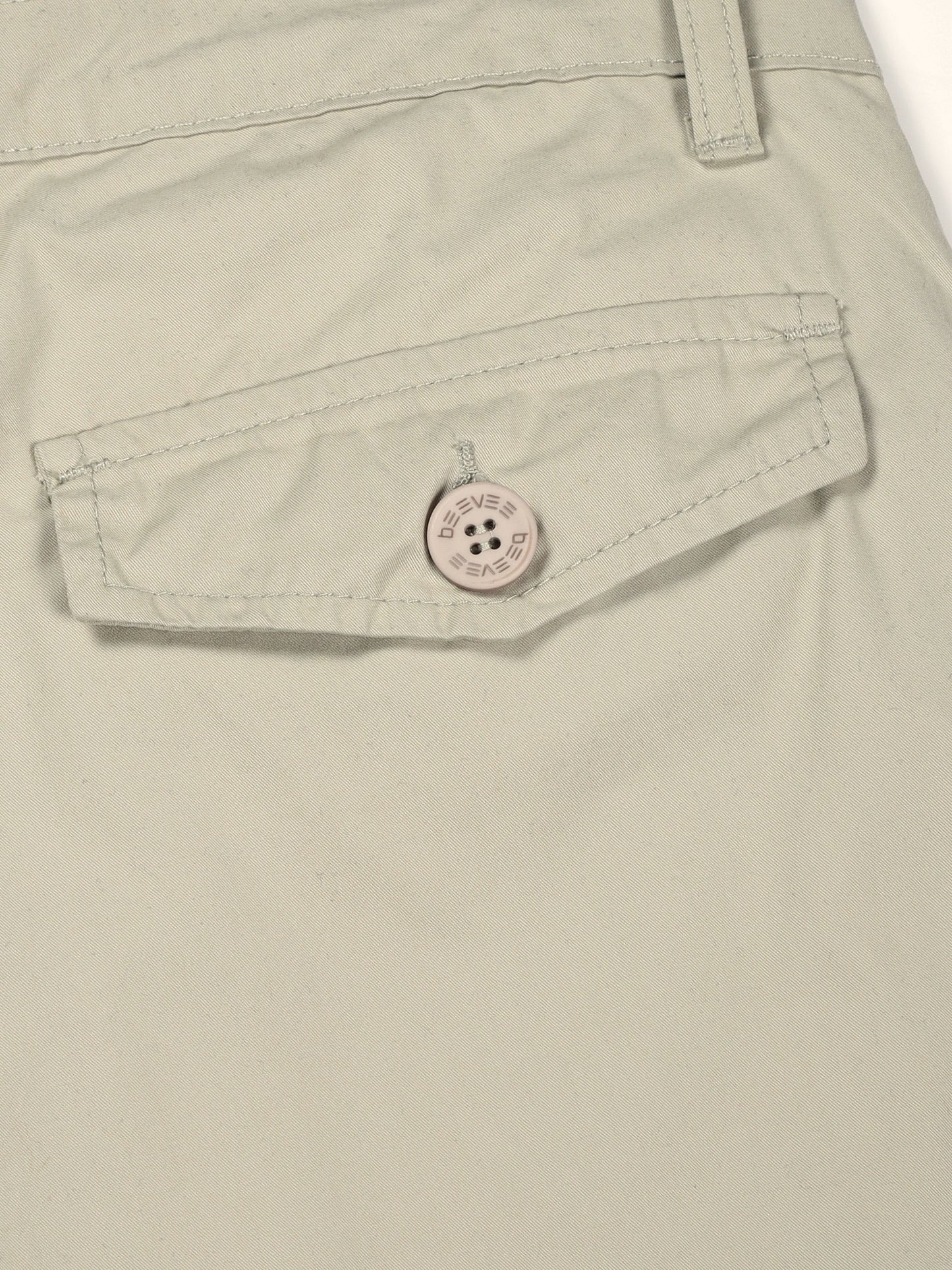 Solid Pista Cargo Shorts With Zip Pockets