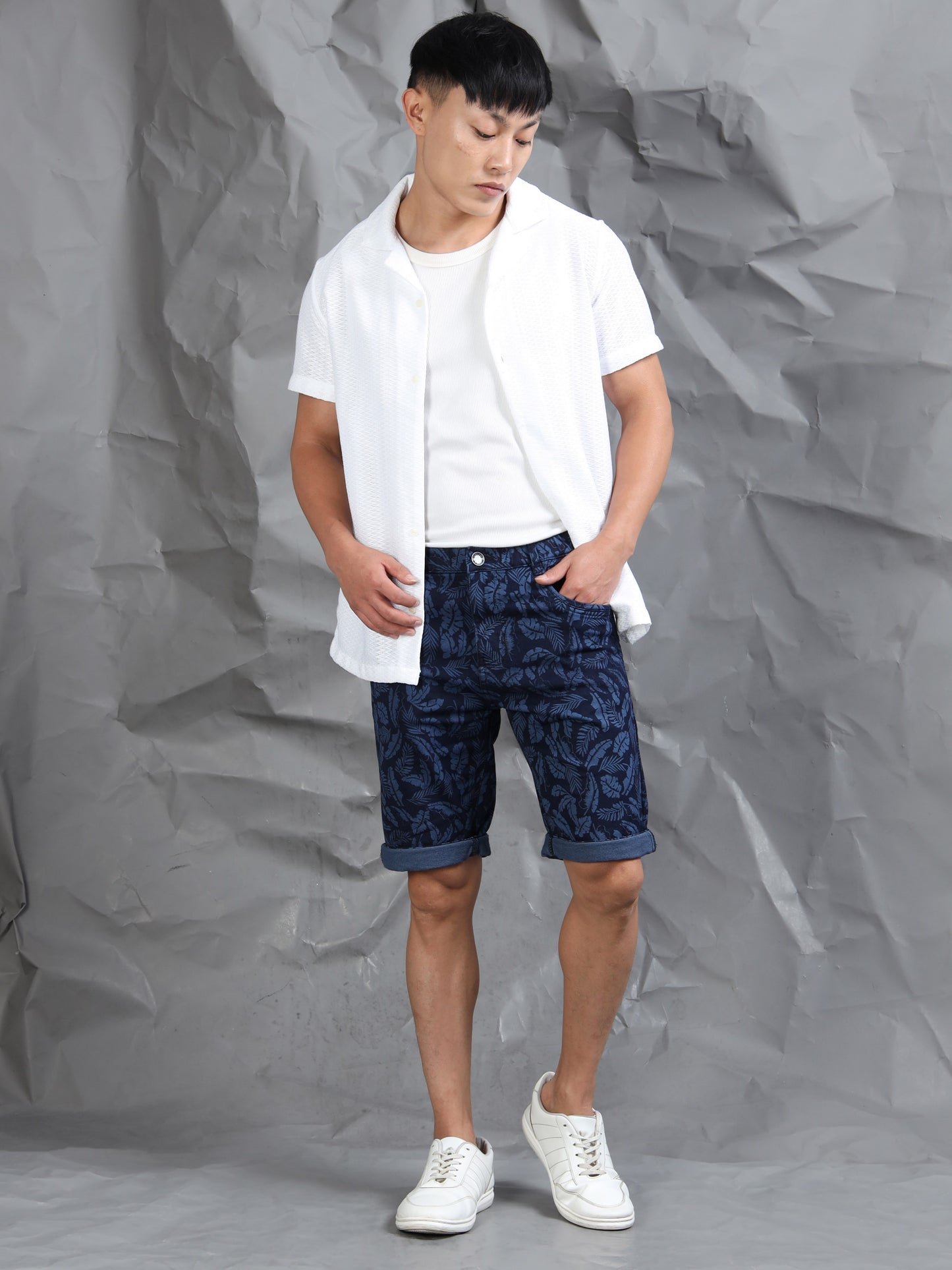 Men's Indigo Printed Cotton Lycra Mid-Rise Casual Shorts