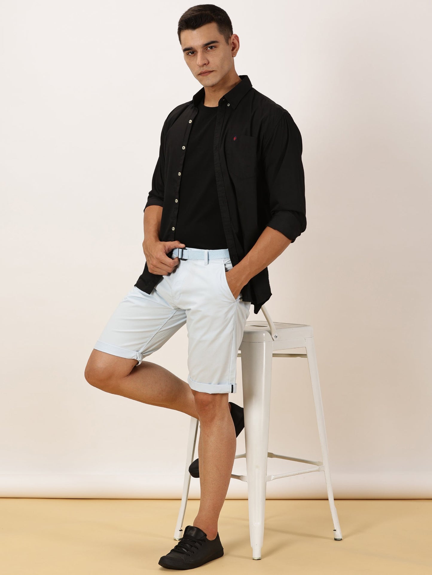 Sky Regular Fit Solid Shorts With Belt