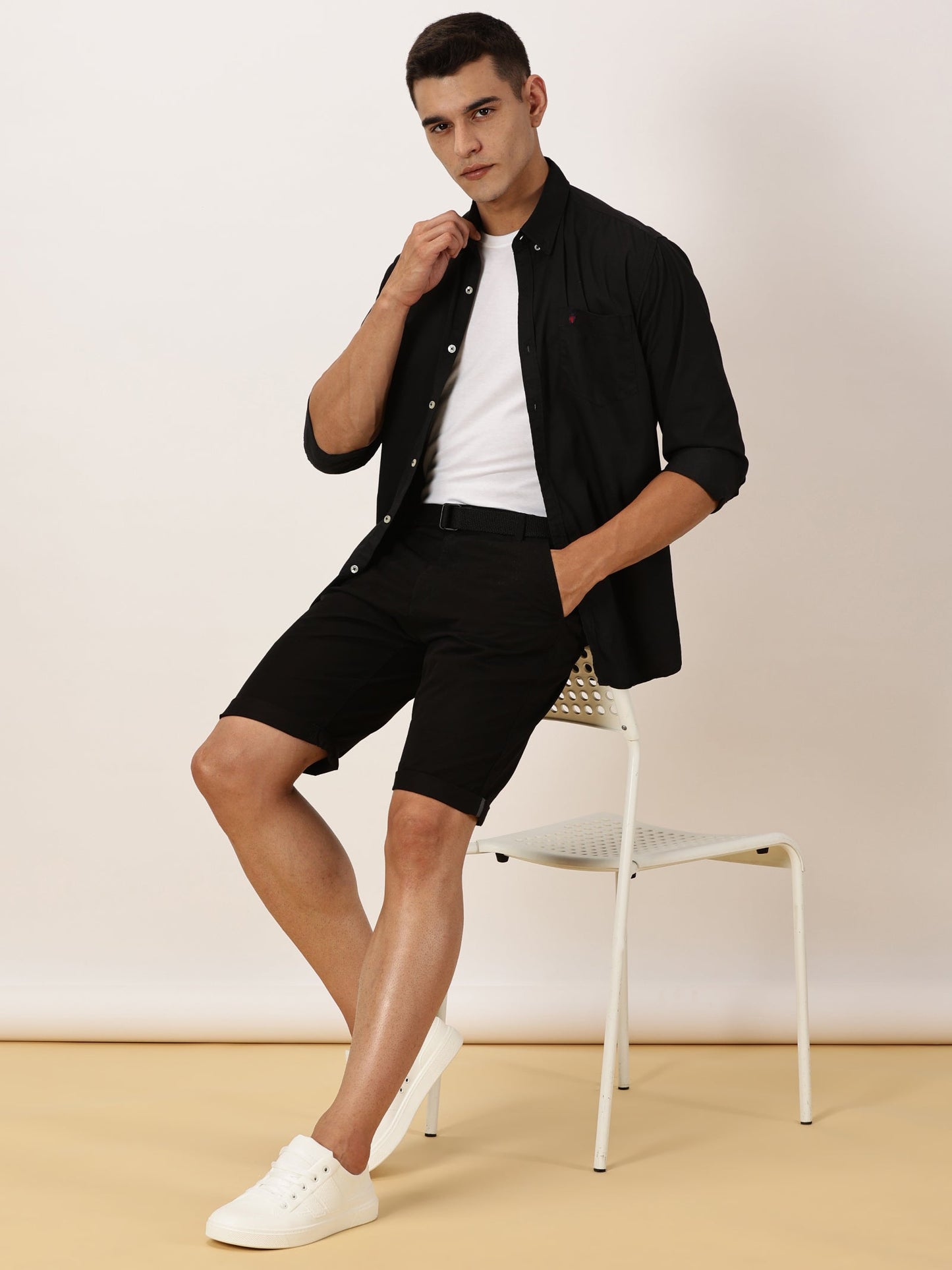 Black Regular Fit Solid Shorts With Belt