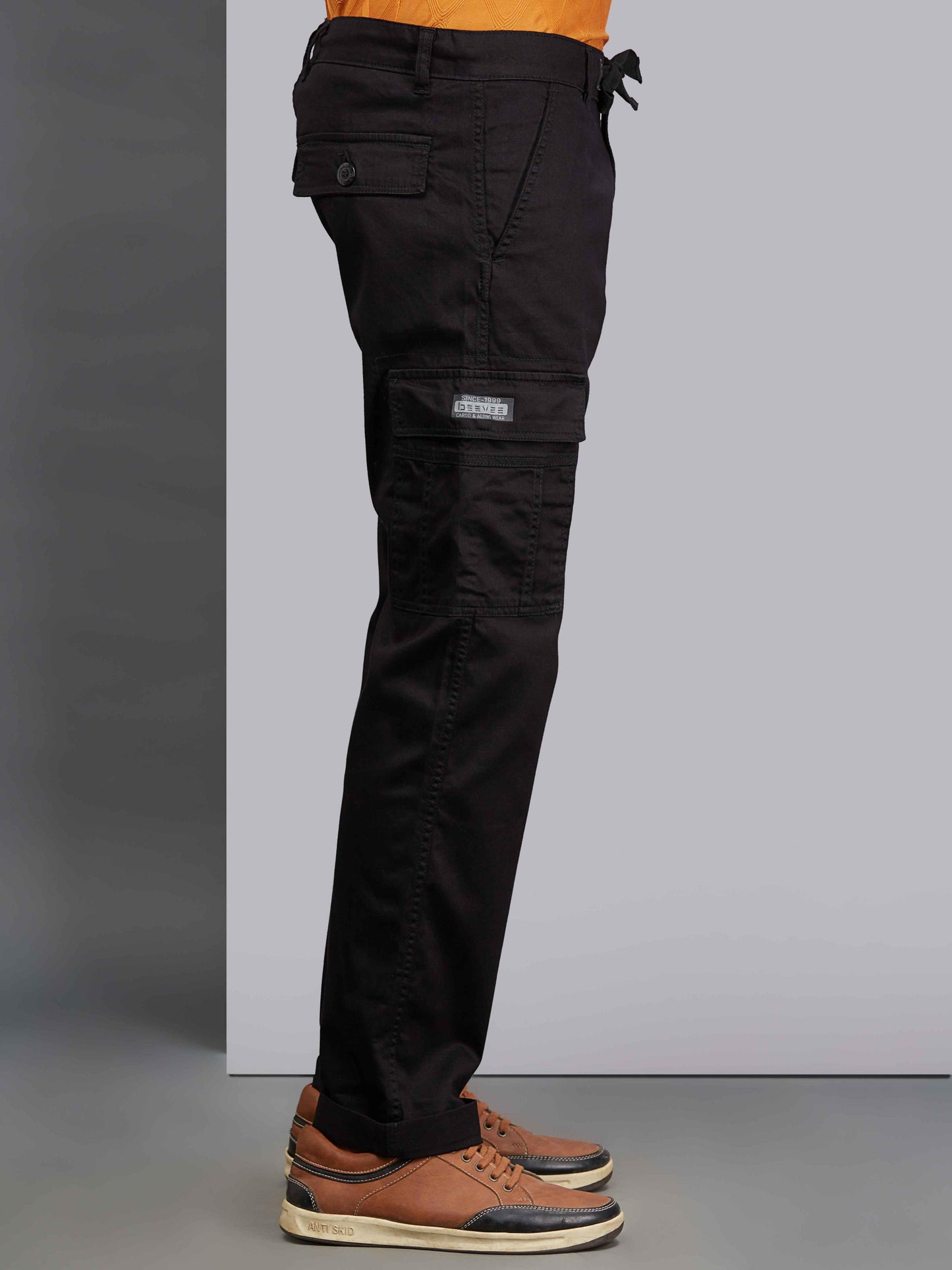 Zip Pocket Stretchable Black Cargo