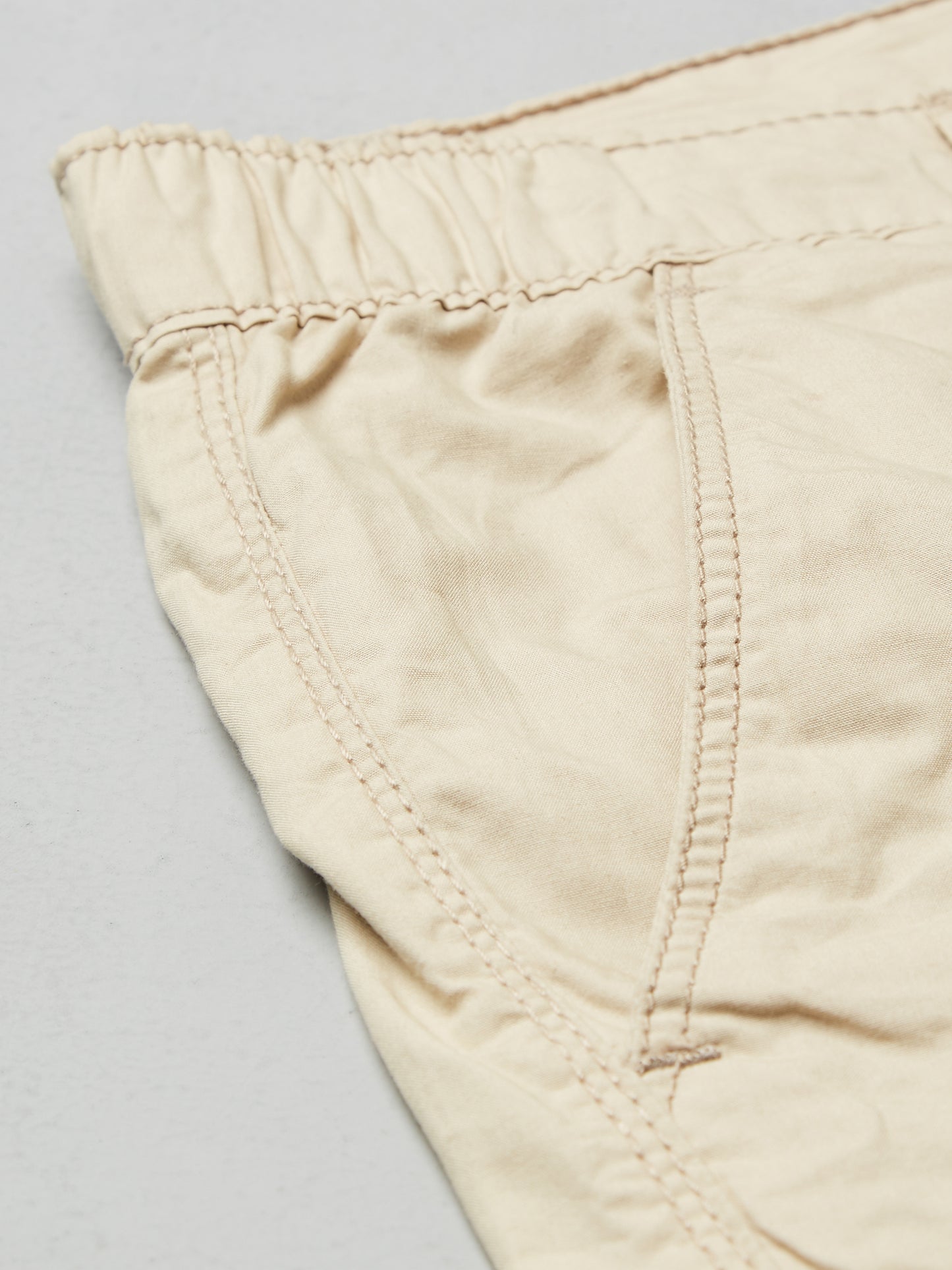 Detachable Cargo Pocket Beige Shorts