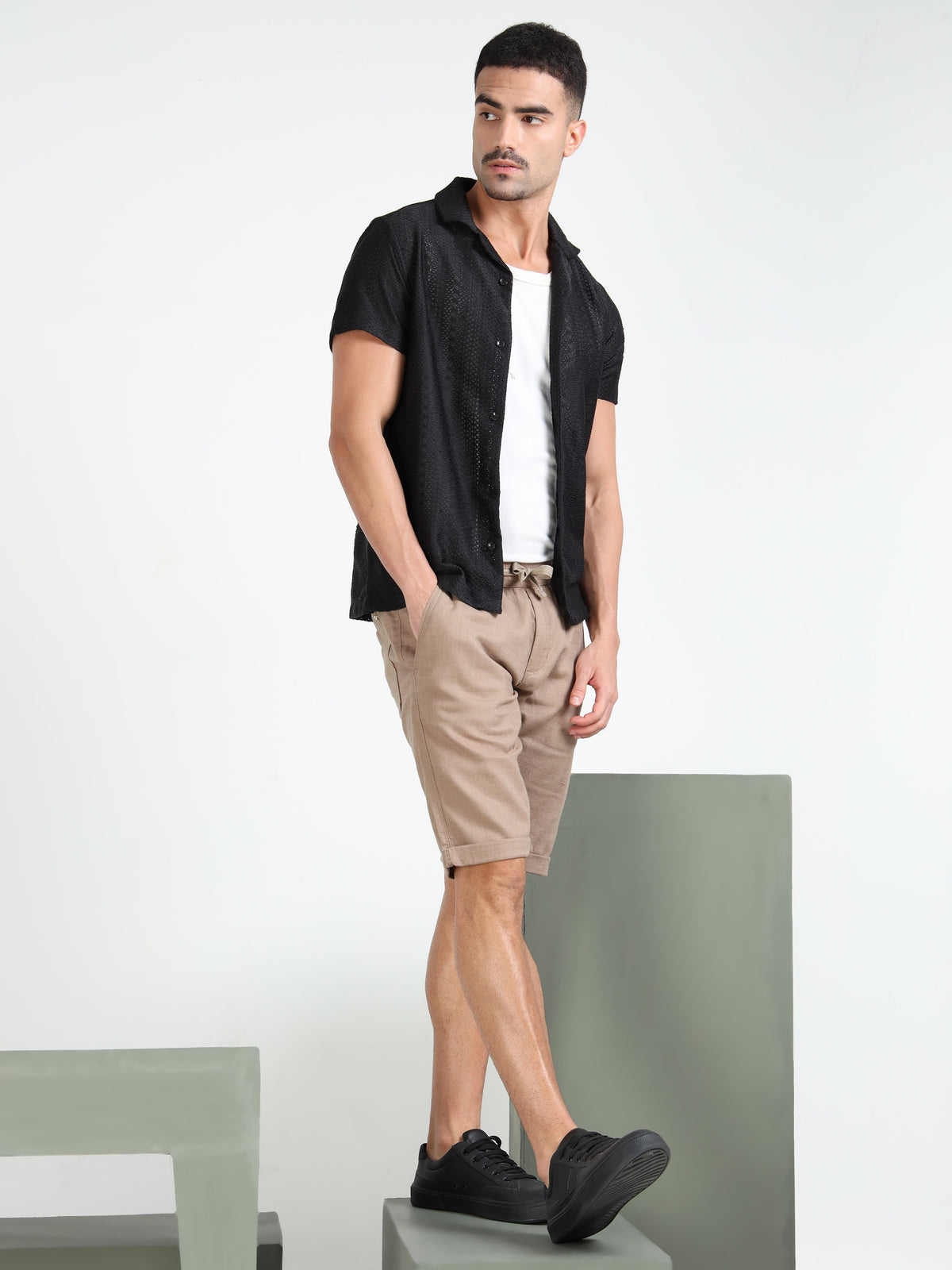 Men's Beige Solid Cotton Lycra Mid-Rise Casual Shorts