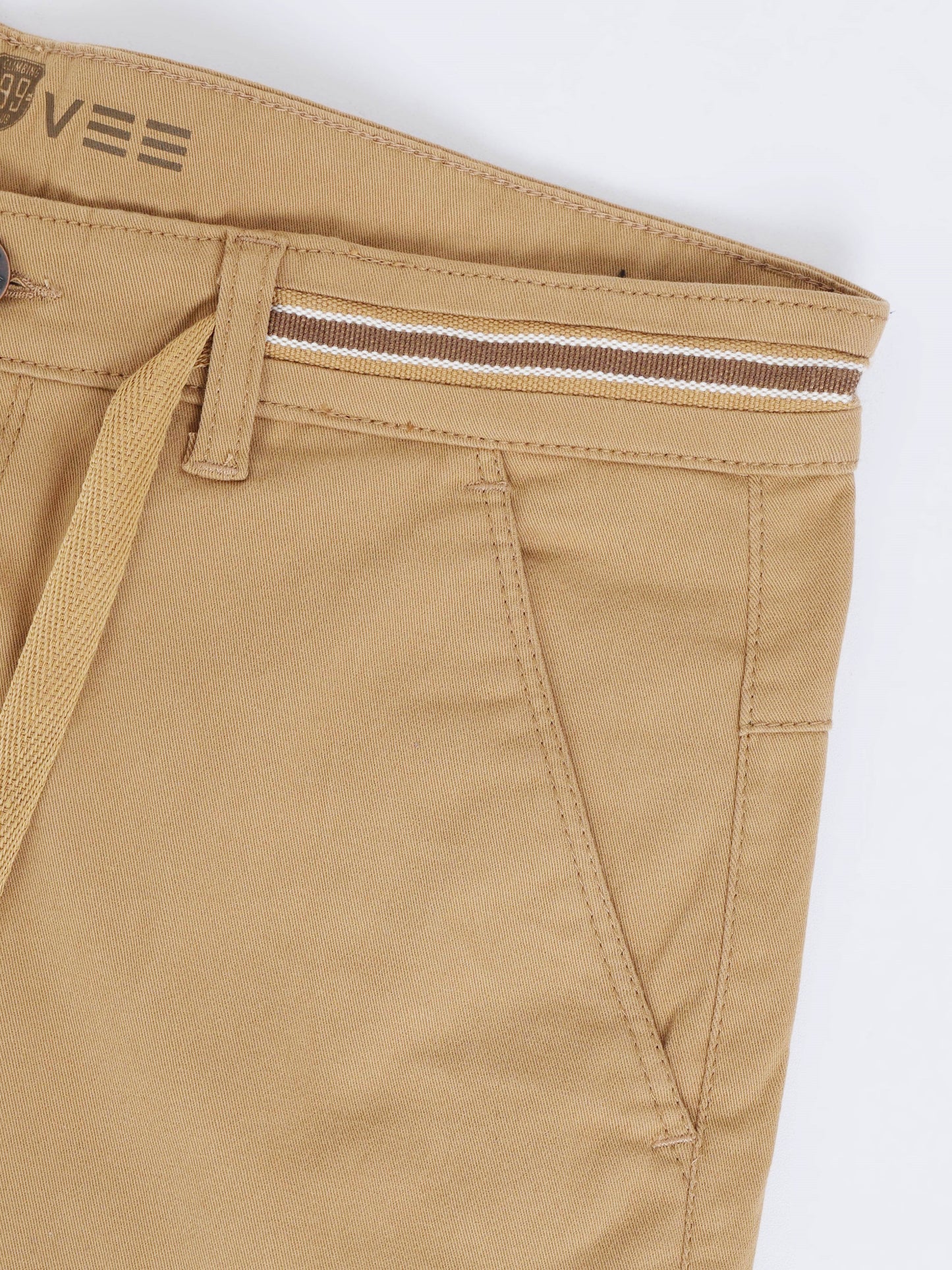 Men's Khaki Solid Cotton Lycra Mid-Rise Casual Shorts