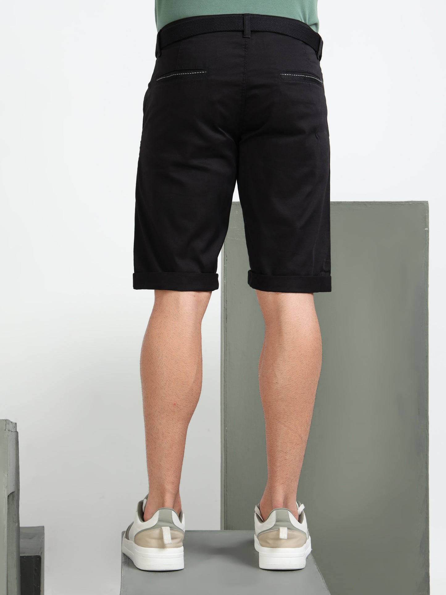 Men's Black Solid Cotton Lycra Mid-Rise Casual Shorts