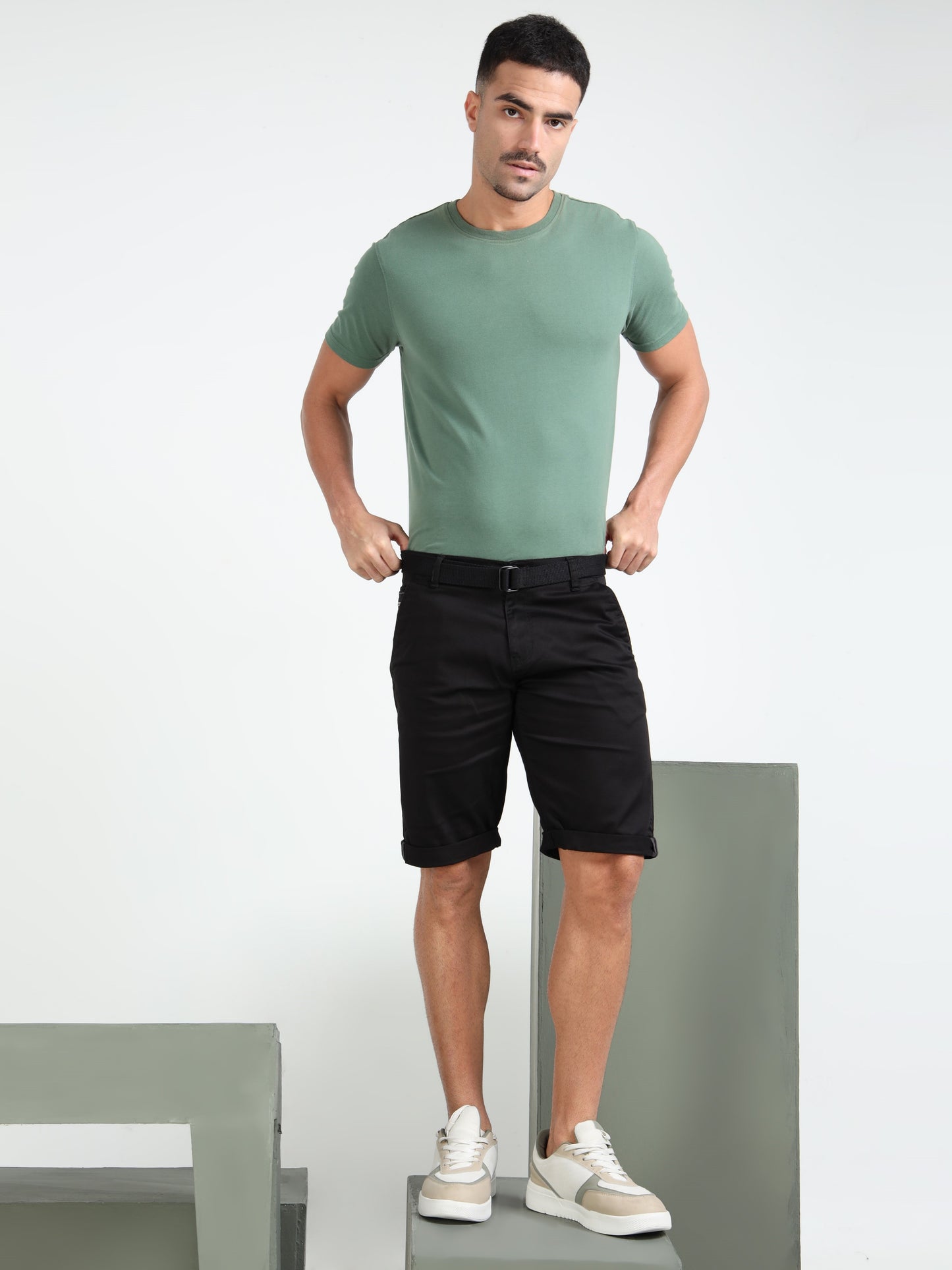 Men's Black Solid Cotton Lycra Mid-Rise Casual Shorts