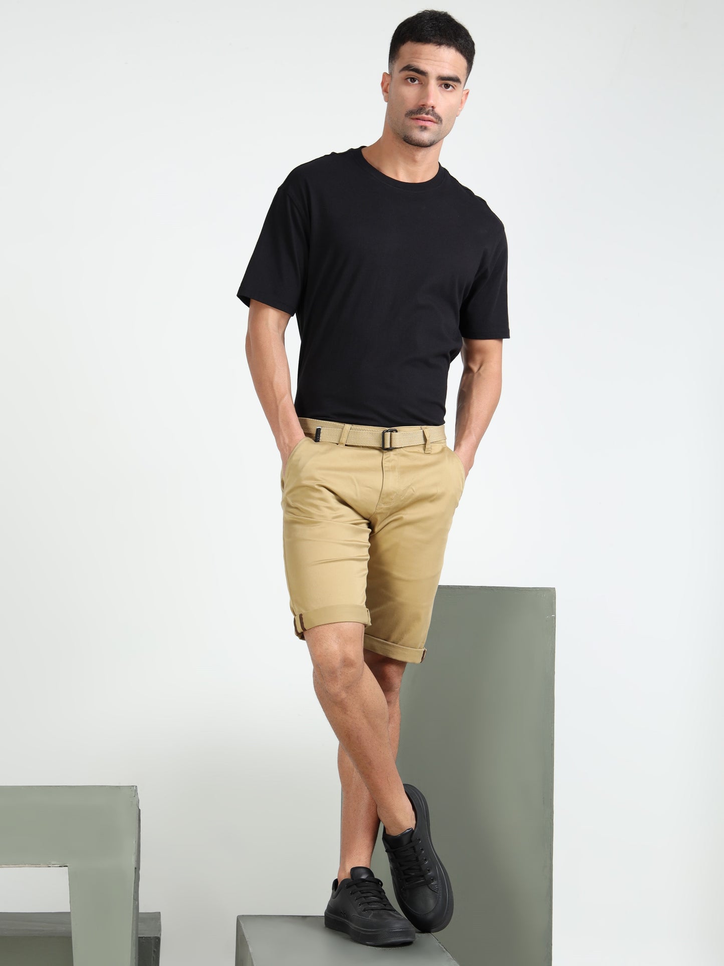 Men's Khaki Solid Cotton Lycra Mid-Rise Casual Shorts