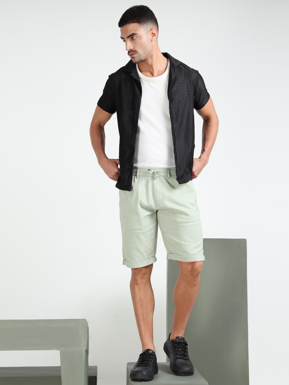Men's Lt Green Solid Cotton Lycra Mid-Rise Casual Shorts