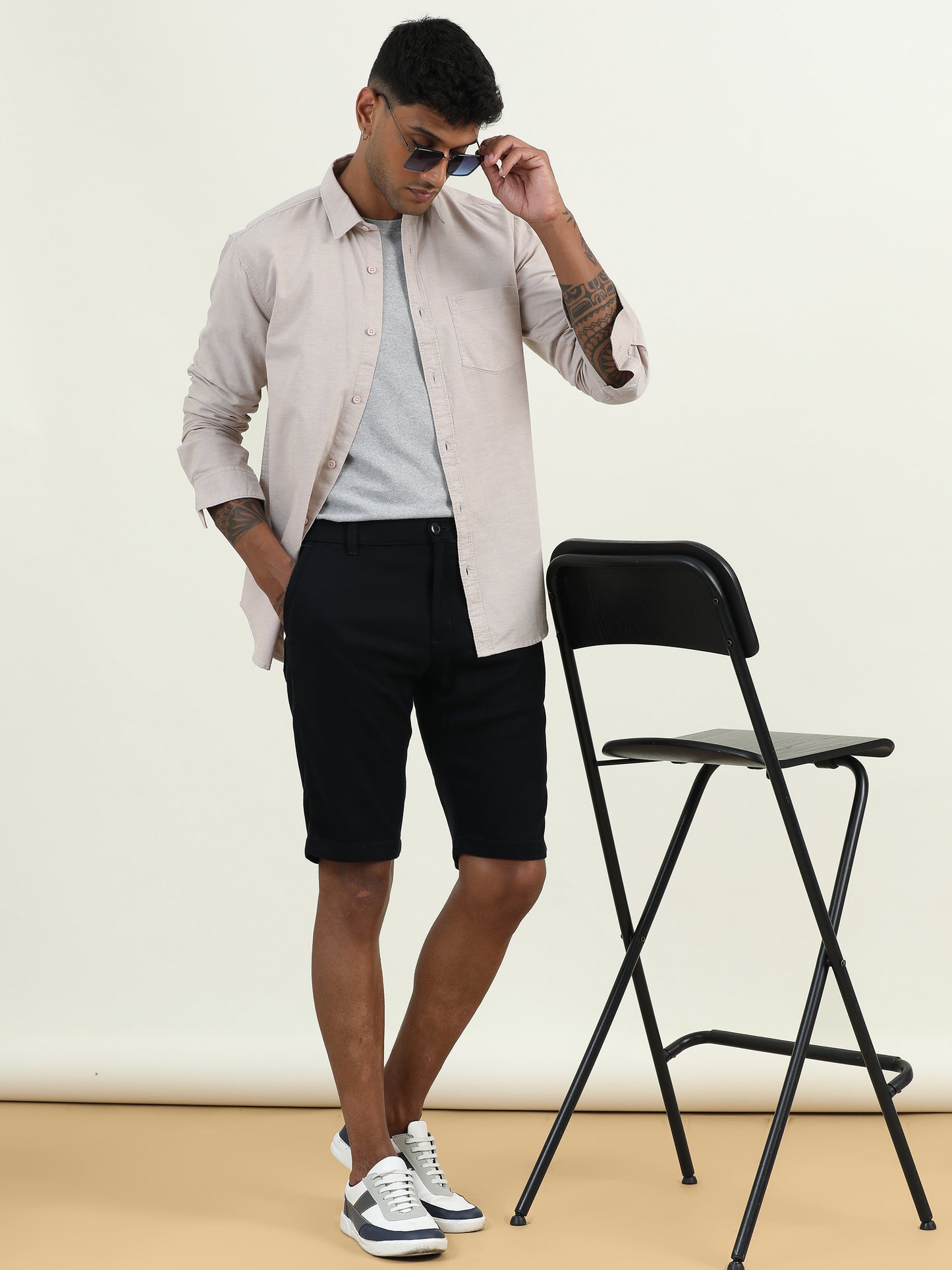 Structred Fabric Zip Pocket Stretchable Navy Shorts