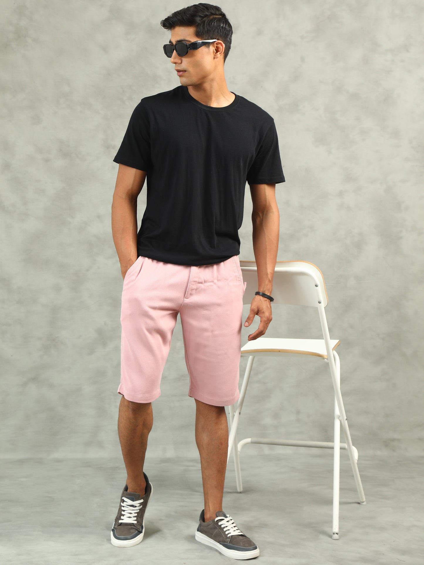 Structred Fabric Zip Pocket Stretchable Pink Shorts