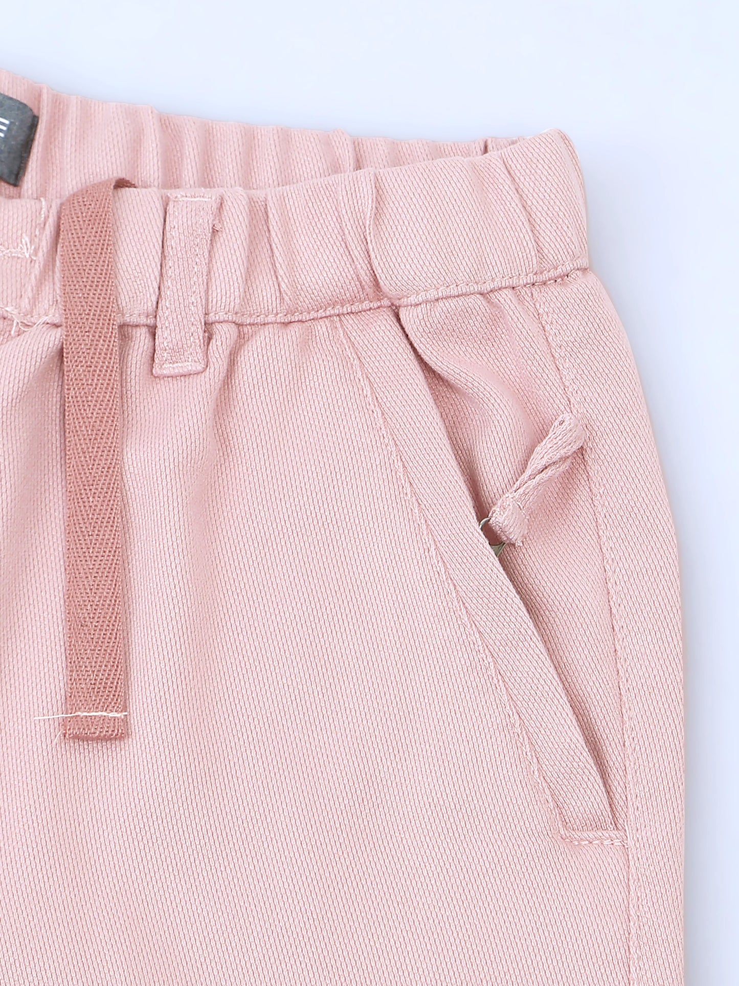 Structred Fabric Zip Pocket Stretchable Pink Shorts
