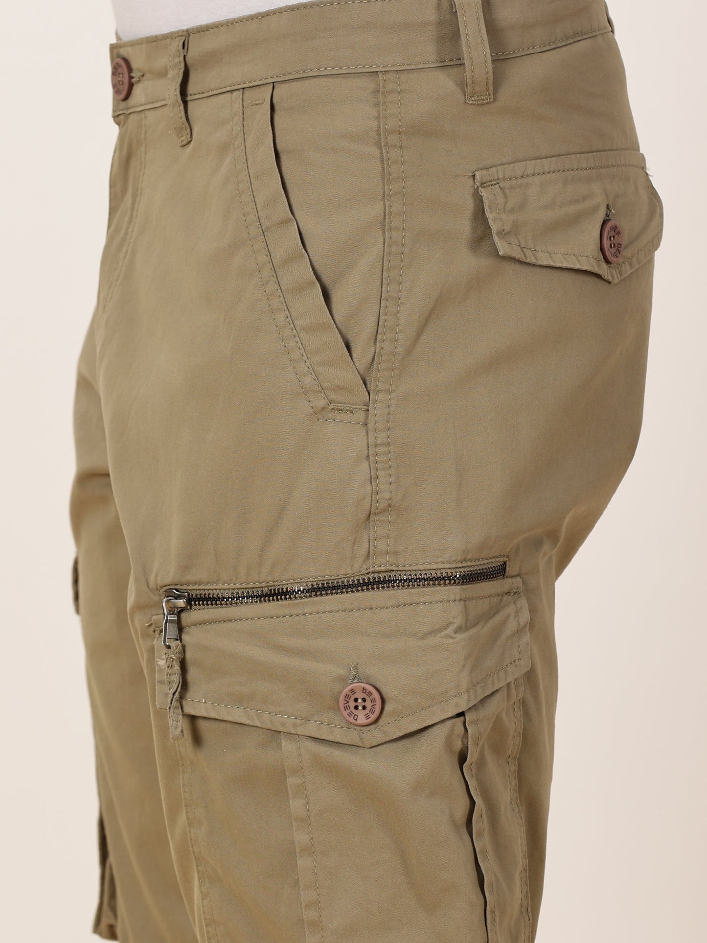 Multi Pockets Mud Cargo Shorts